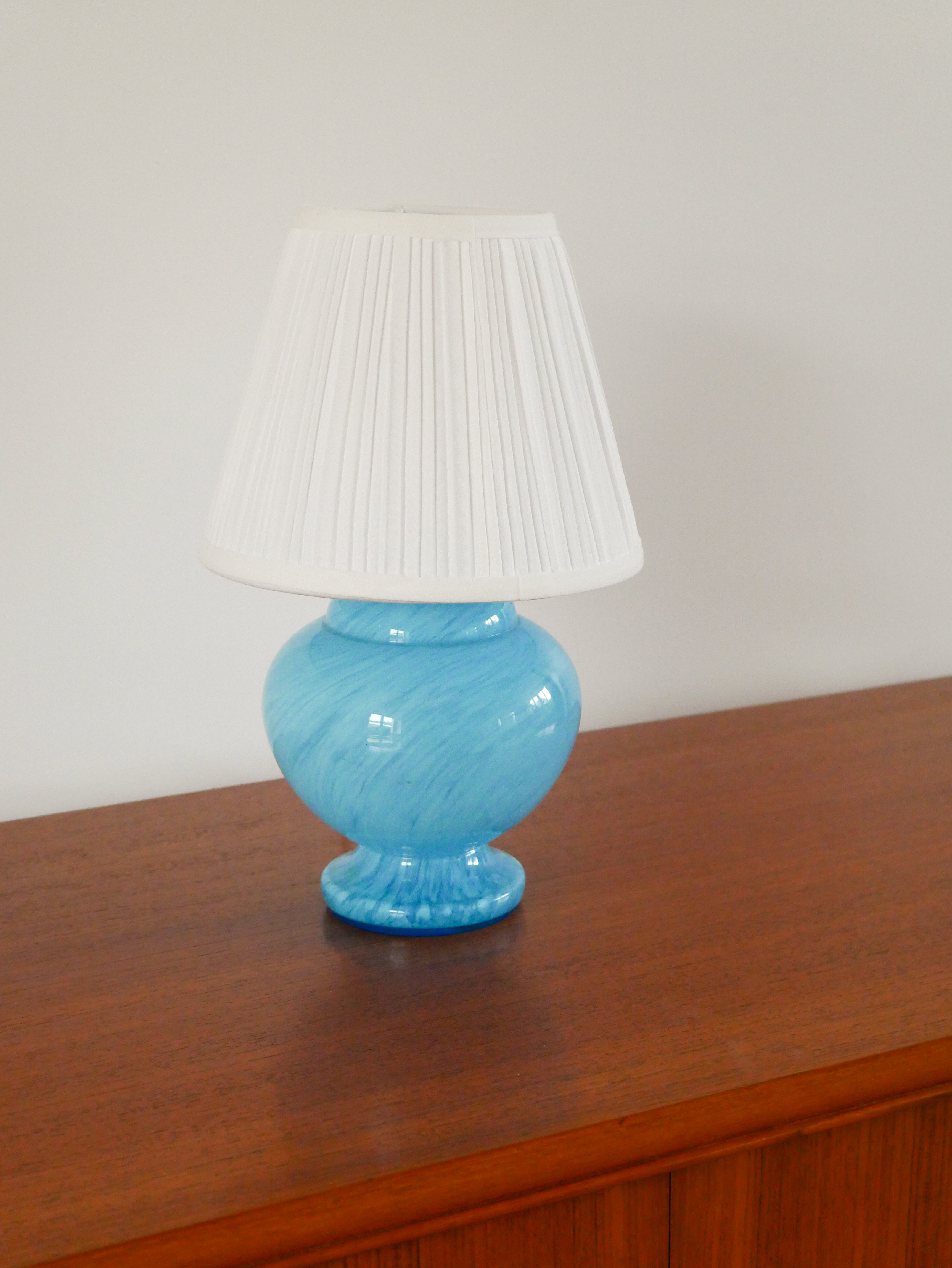 Lampe À Poser En Verre De Clichy, Bleu Ciel, 1950