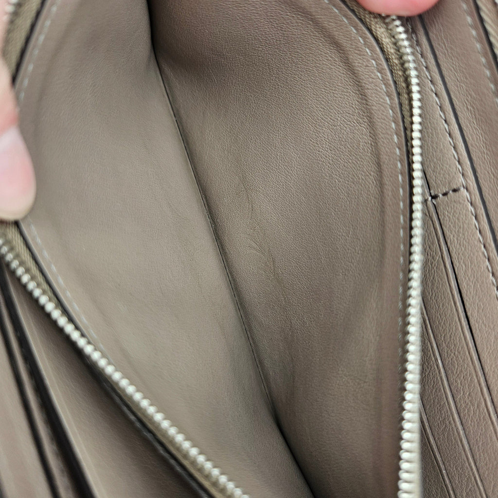 Louis Vuitton Portefeuille Comète Taurillon Taupe