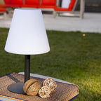 Lampe de table solaire et rechargeable LED multicolore dimmable STANDY MINI SOLAR RGB H36cm - REDDECO.com