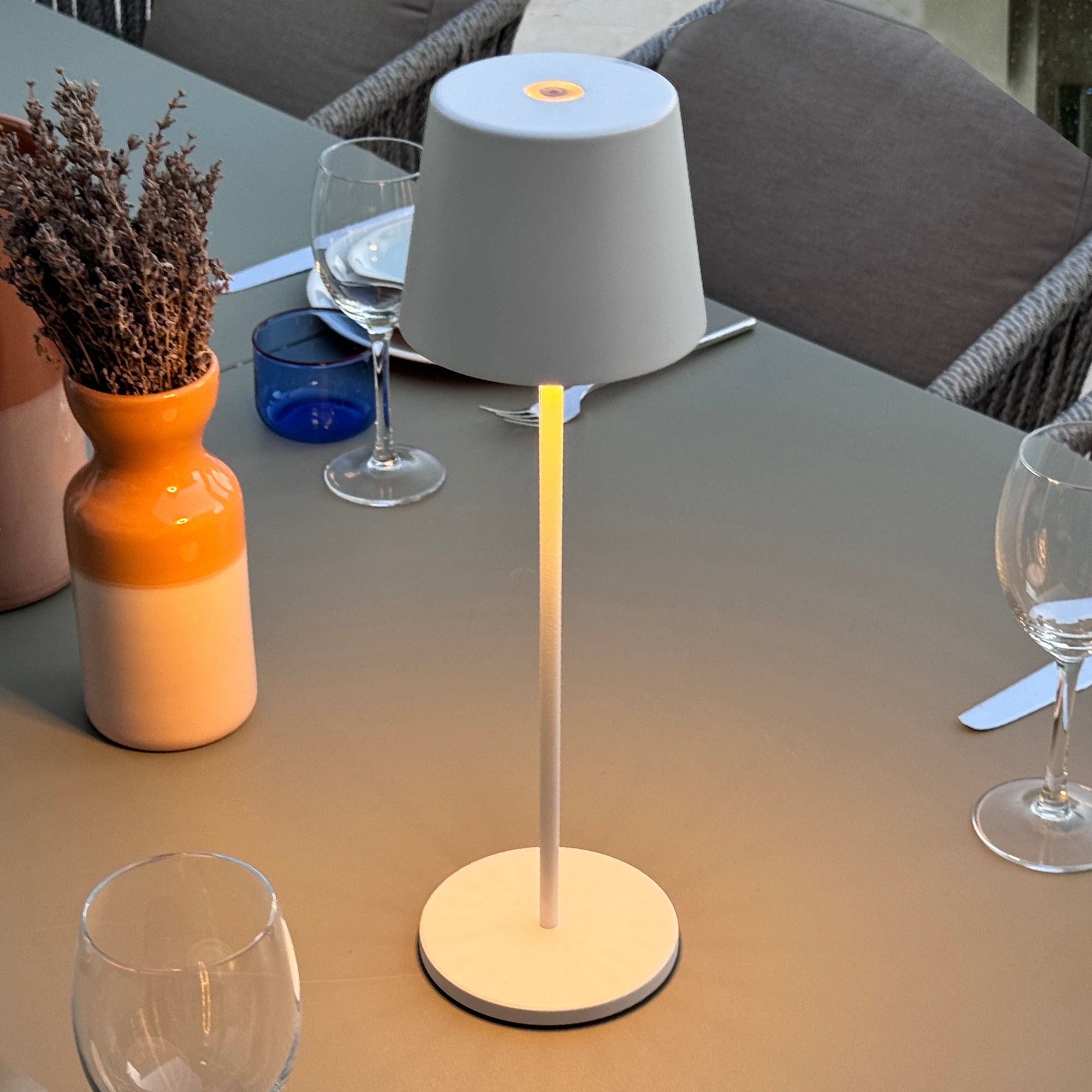 Kelly - Lampe De Table Sans Fil - Acier - Blanc