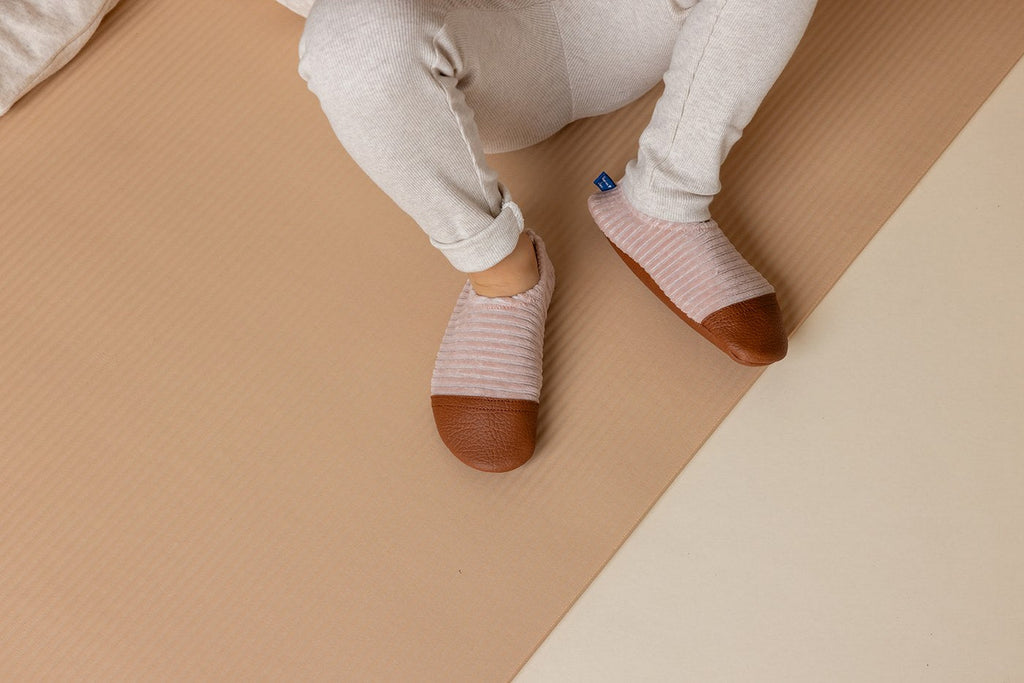 Les Petits Velours Rose Pâle - Chaussons Souples - Pour L'Intérieur