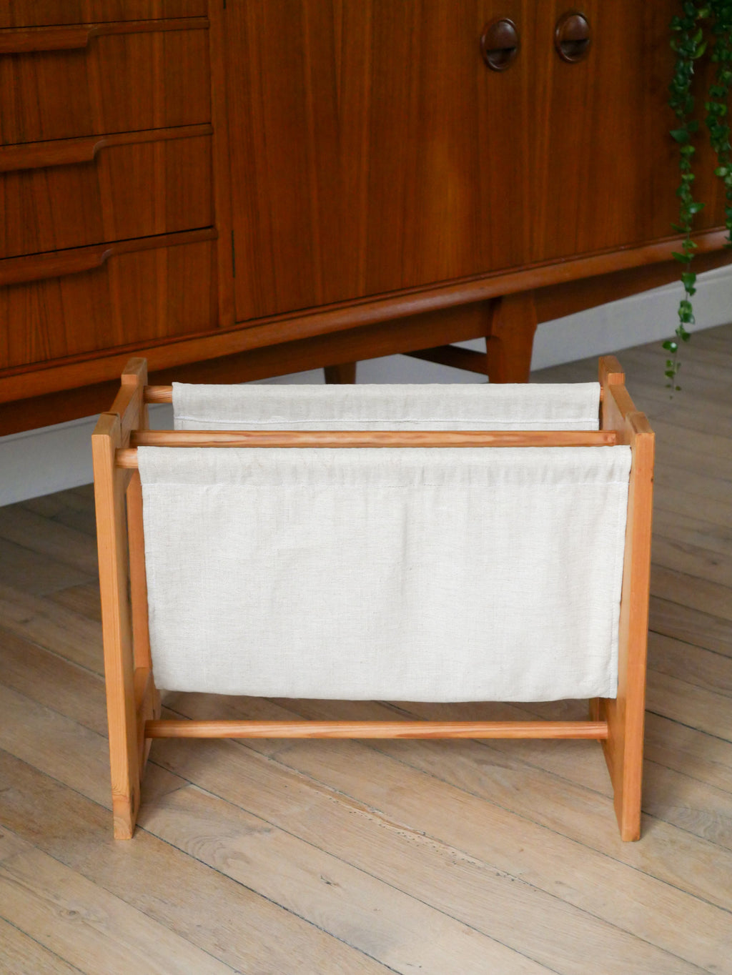Porte-Revues En Pin Et En Lin, Bois Et Beige, Design, 1980