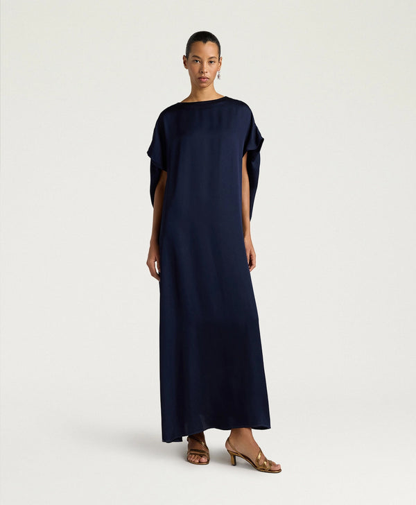 Robe Sakari