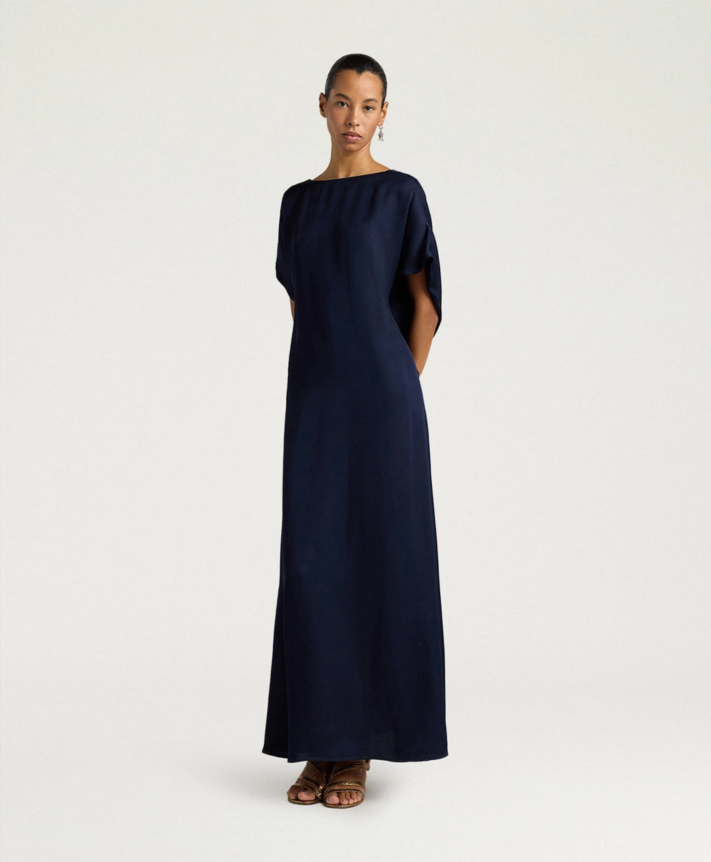 Robe Sakari