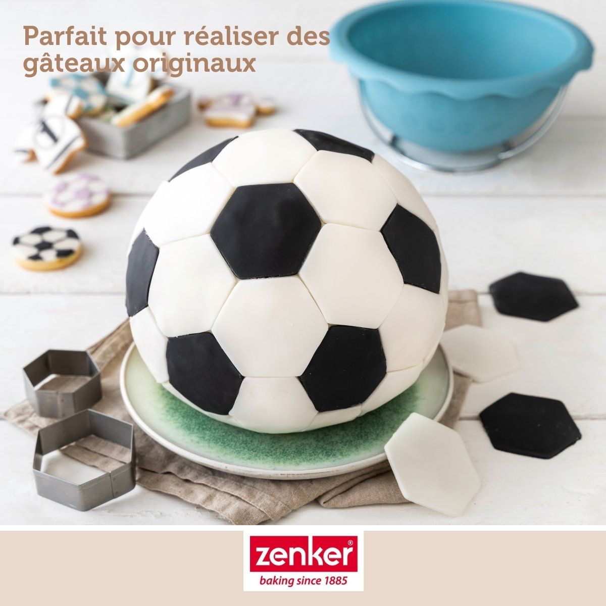 Zenker - Set De 5 Ustensiles De Pâtisserie Moule Bol Spatule Et Verre Doseur Zenker Spécial Football - Bleu