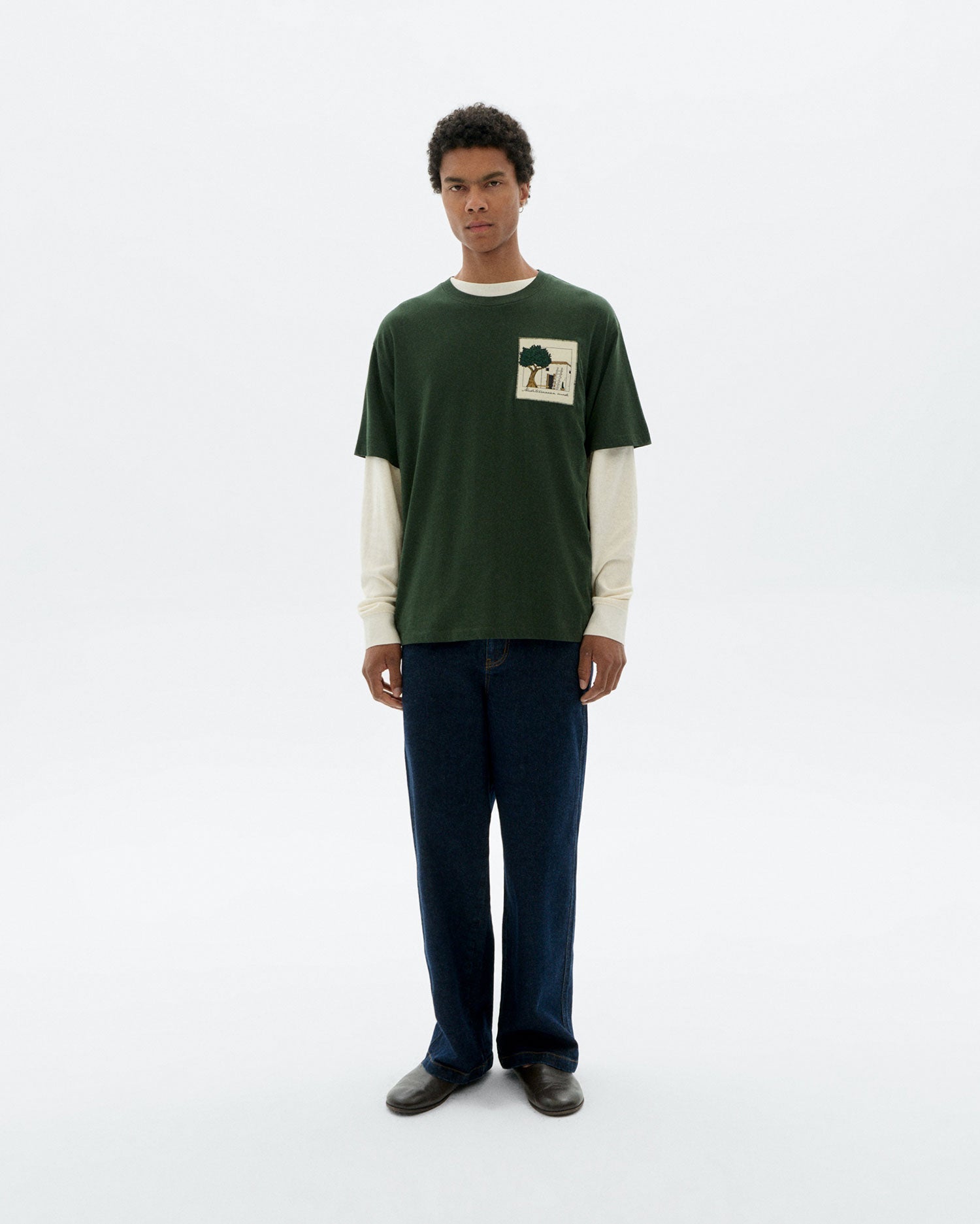 Camiseta bordada house Aaron sostenible - 2
