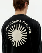 Camiseta negra sol retro Emilio sostenible-1
