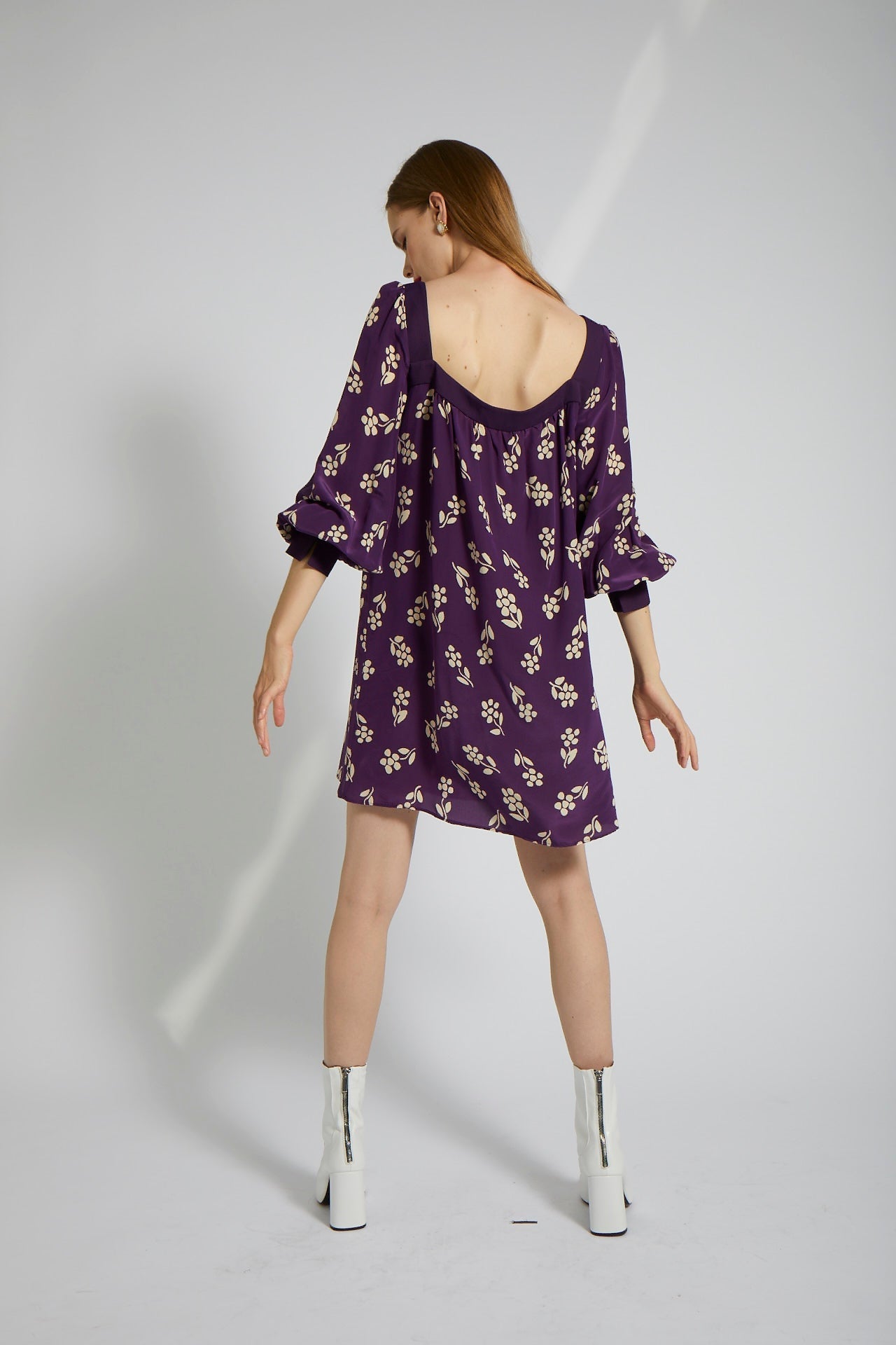 Robe Ava 1