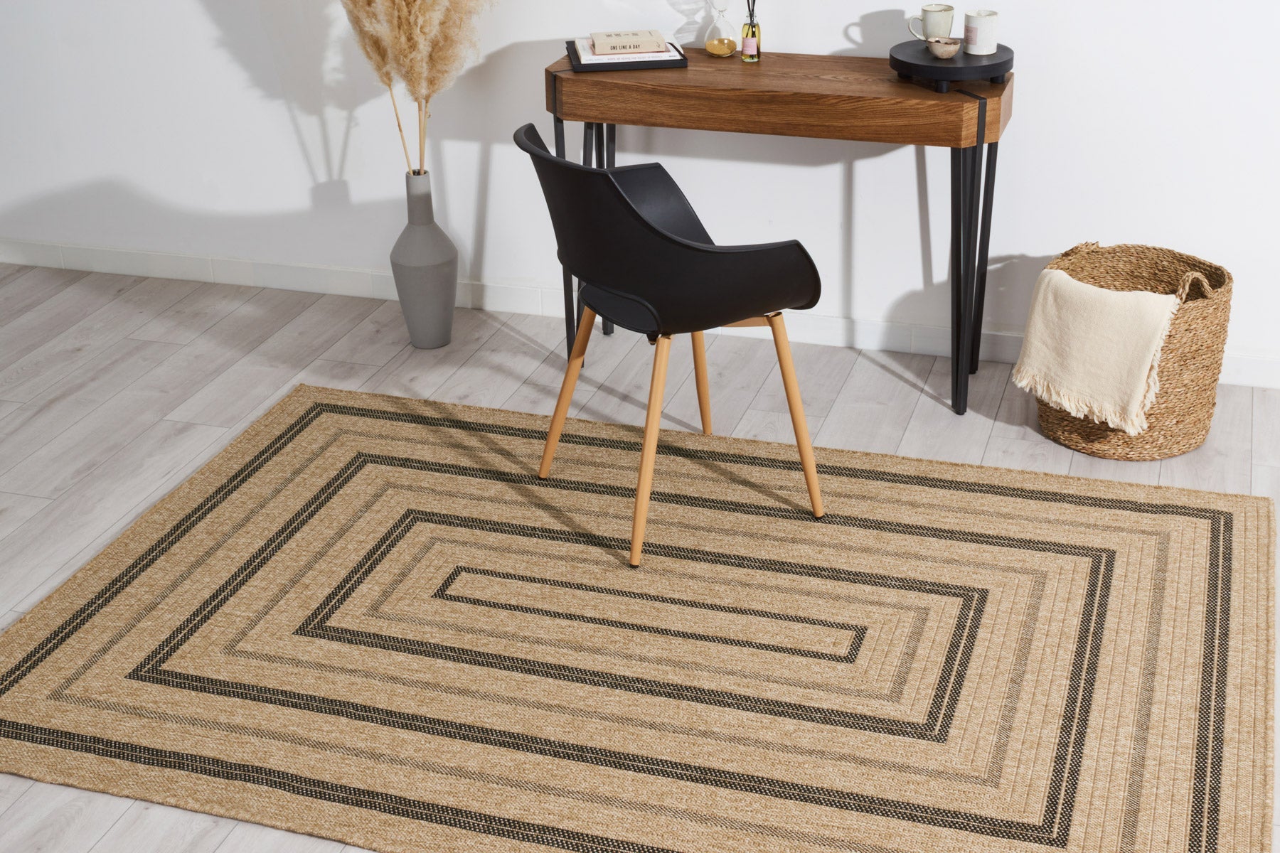Tapis Aspect Jute - Motif Jute - Noir - Intérieur / Extérieur