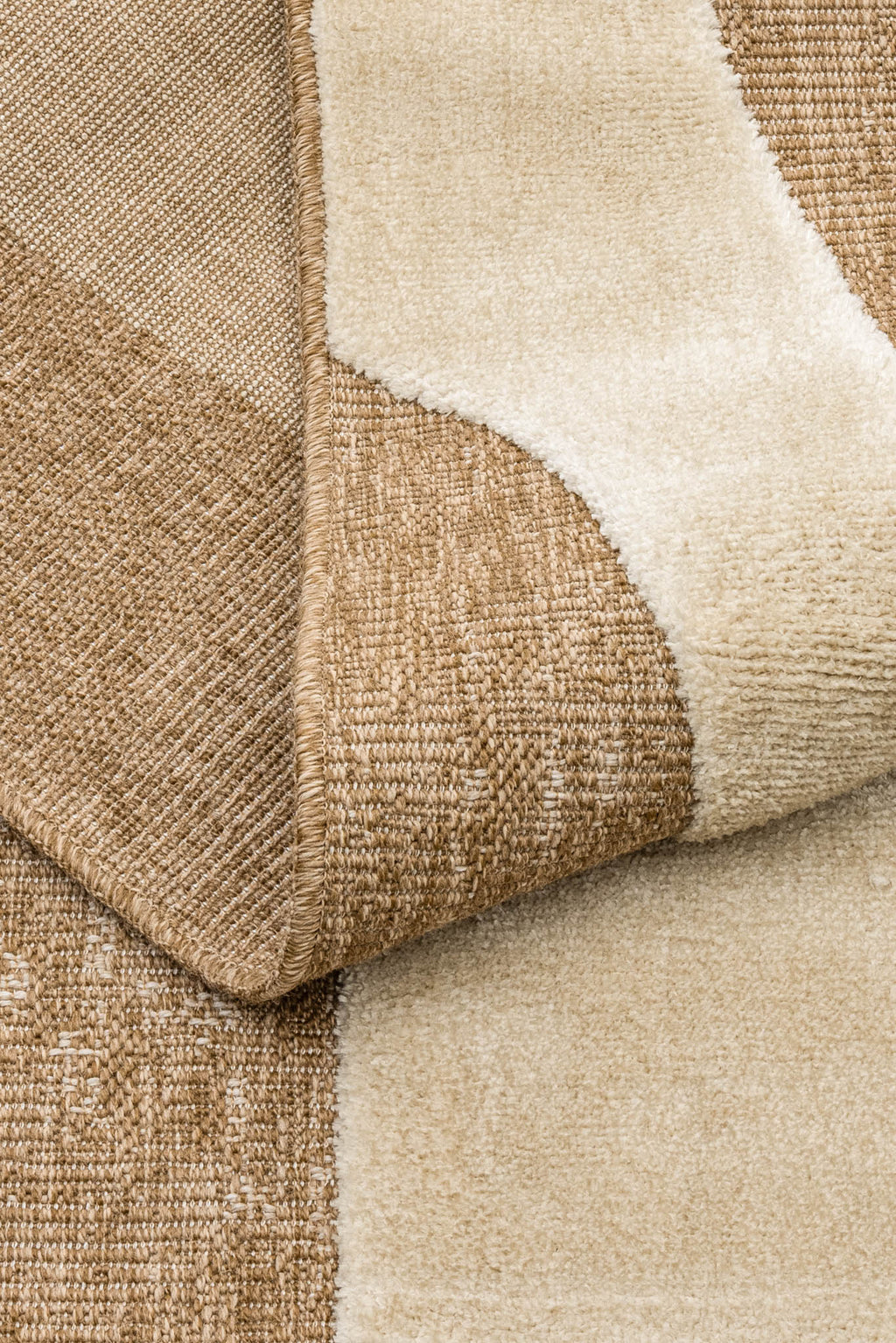 Tapis aspect jute motif abstrait doux  : PAL9489BLA PALMA