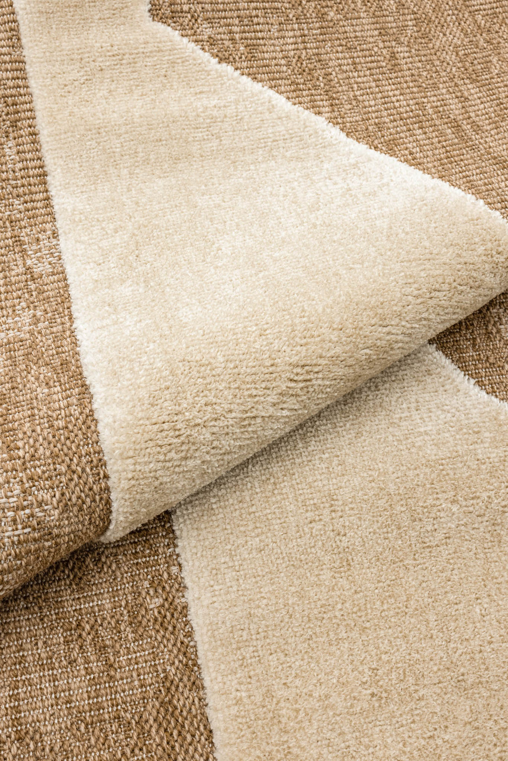 Tapis aspect jute motif abstrait doux  : PAL9489BLA PALMA