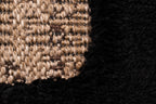 Tapis naturel avec motif en relief noir : PAL9489NOI PALMA