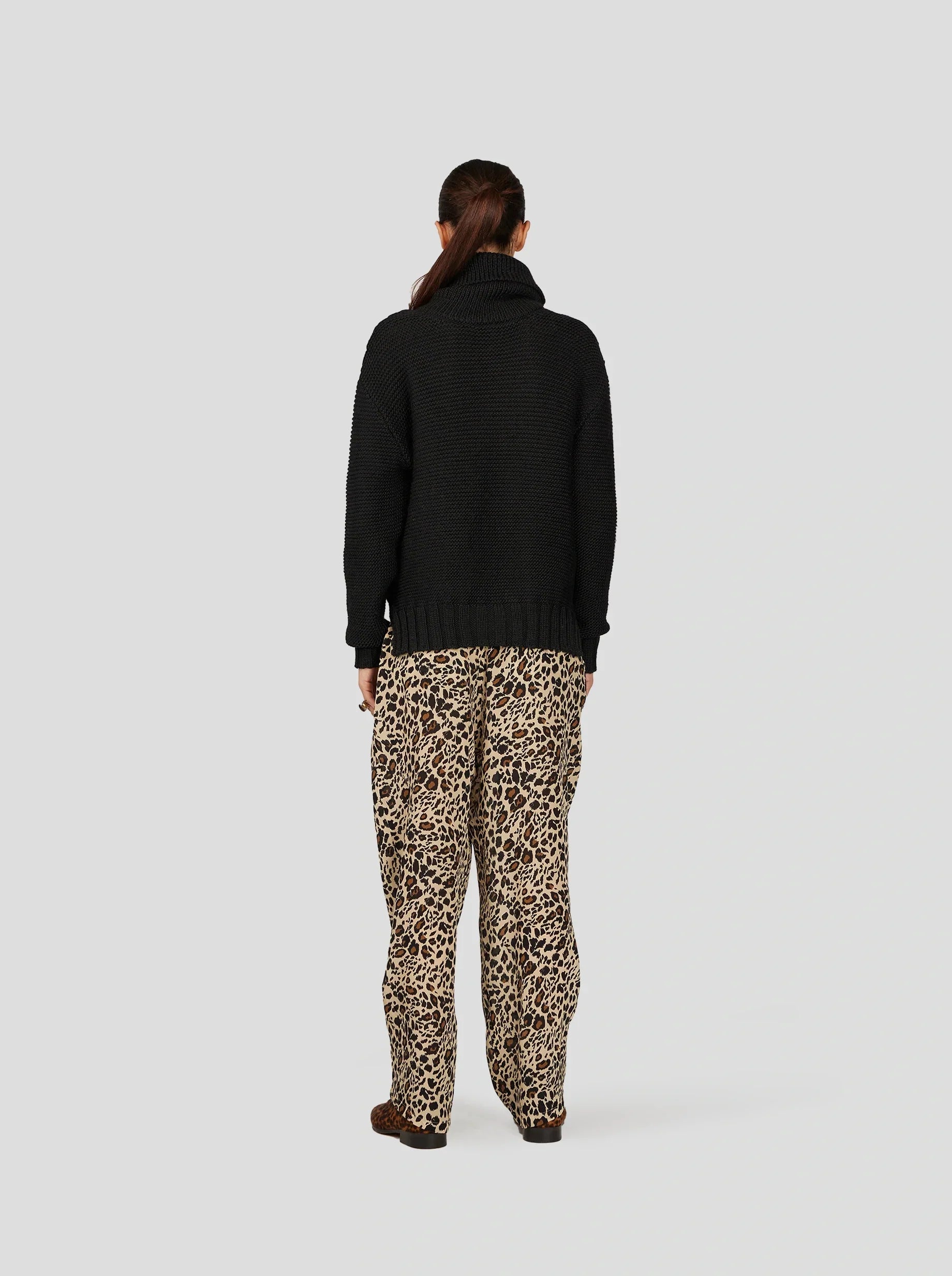 Pantalon Sakis À Imprimé Léopard Soyeux