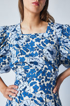 Top Peggy Blue Bloom