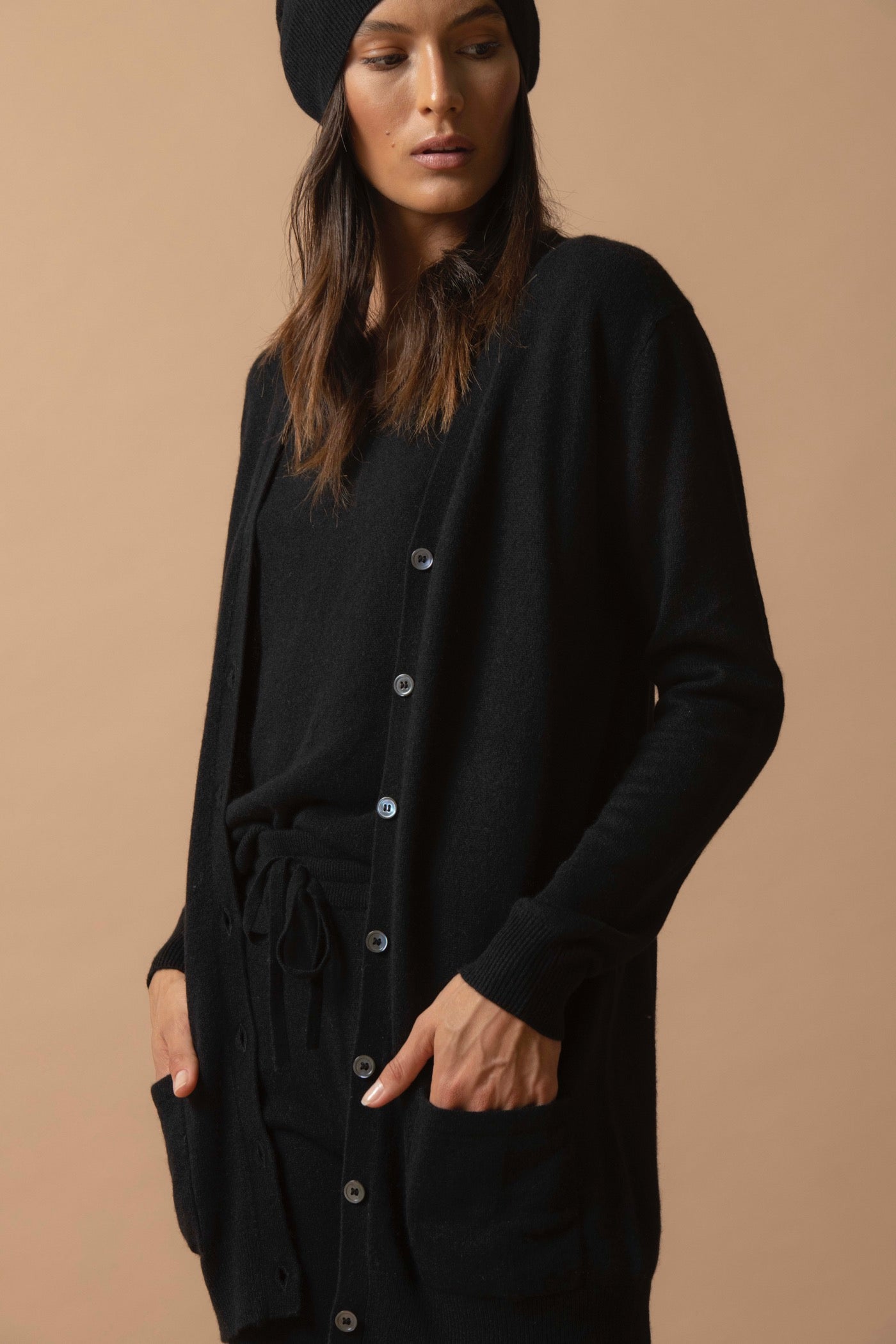 Cardigan Col V - Pearl - Noir