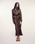 #label: Ehlana mesure 1,77m et porte une taille S