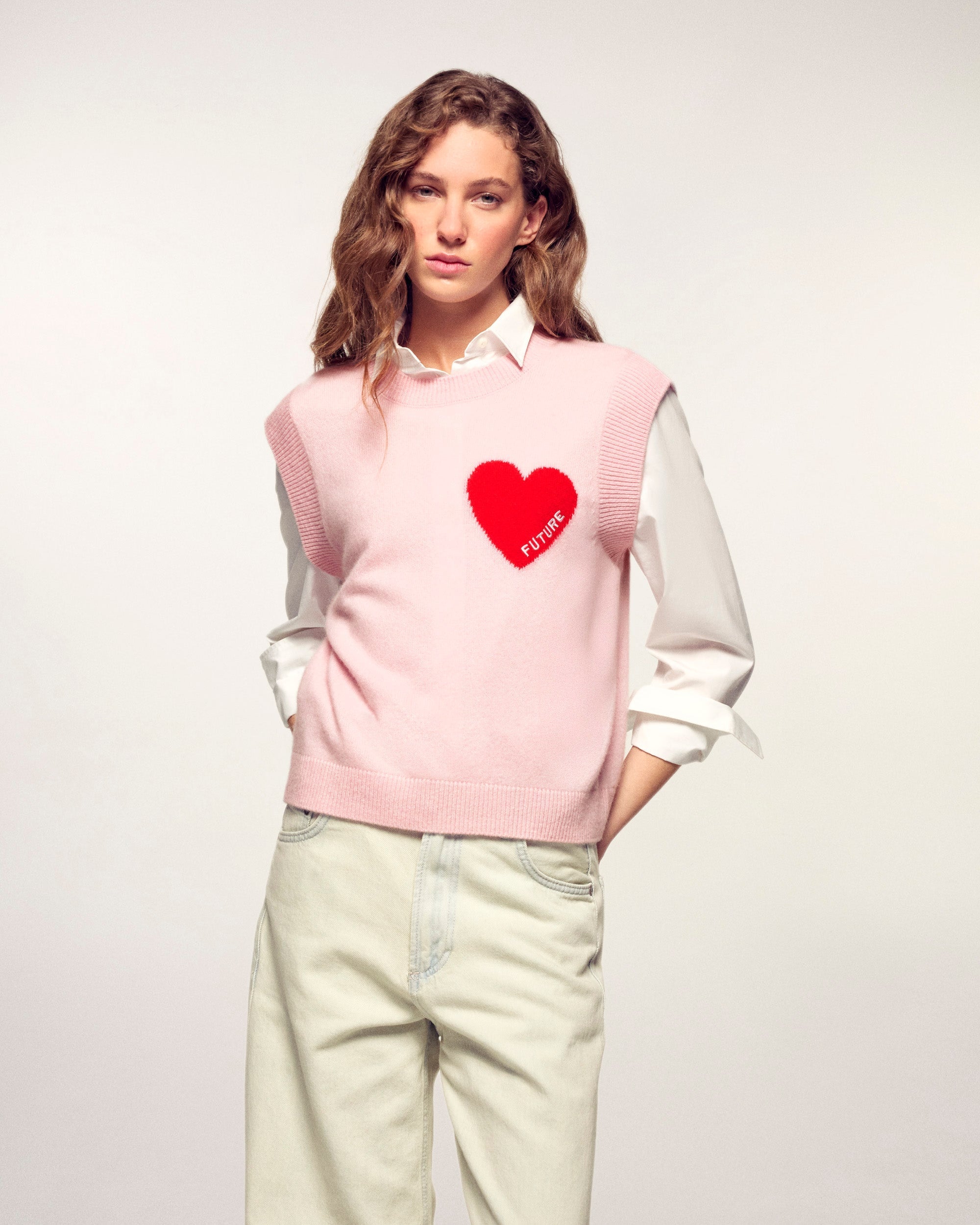 #label: Nathali mesure 1,76m et porte une taille S