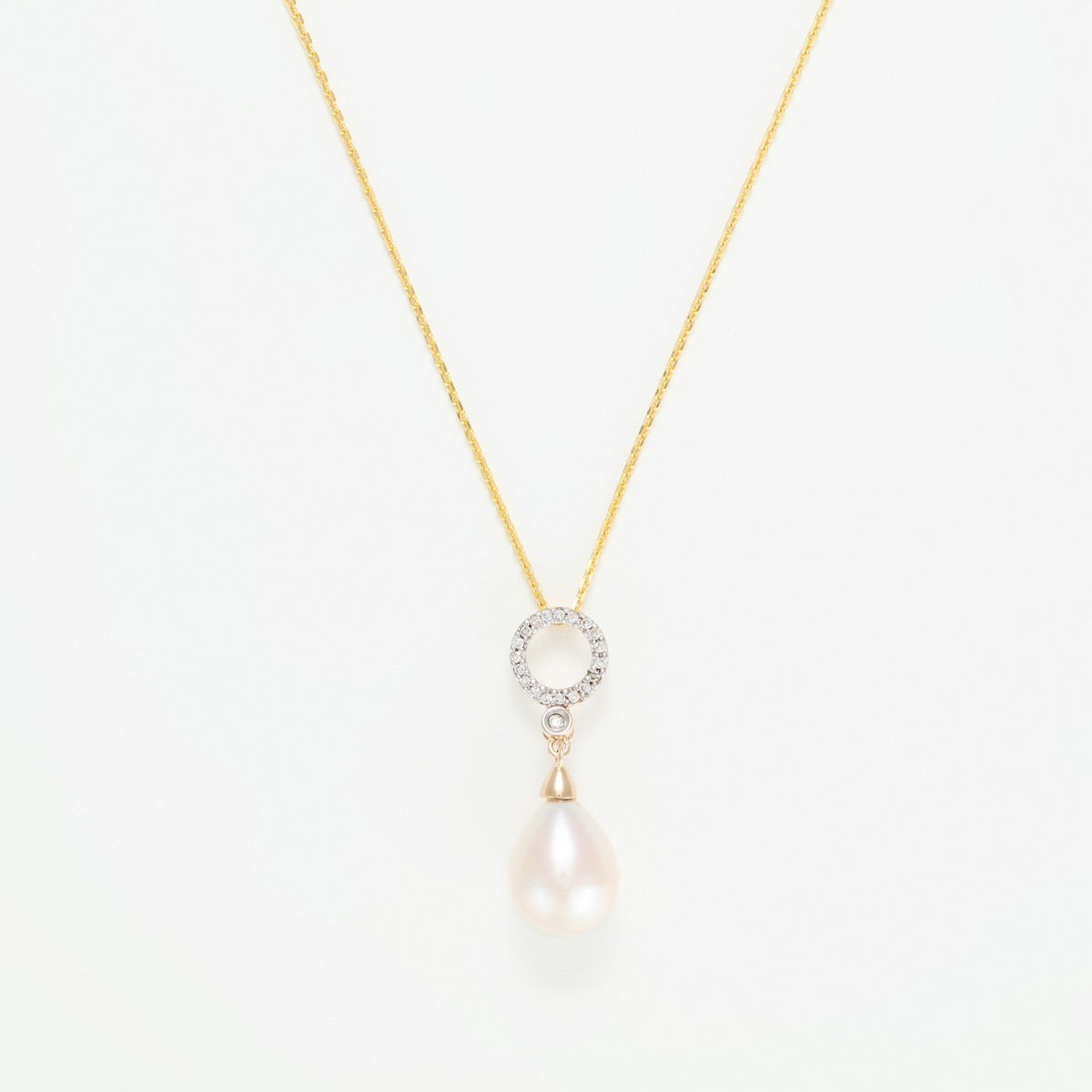 Pendentif "Jolie Perle" - Diamant: 0,06Ct/20-1Perle Blanche 8,5Mm - Or Jaune