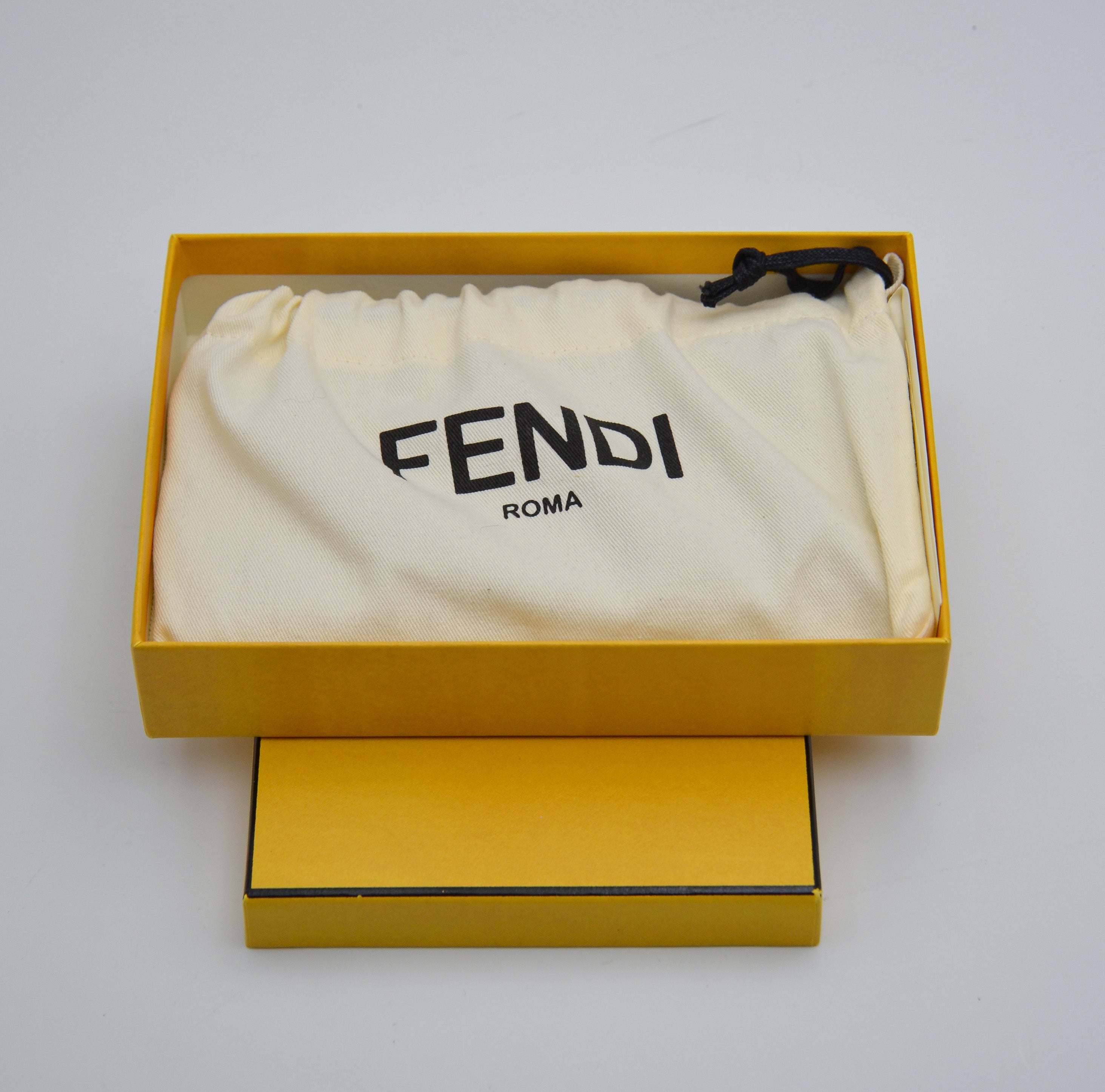 Portefeuille Fendi Cuir Beige Zippé