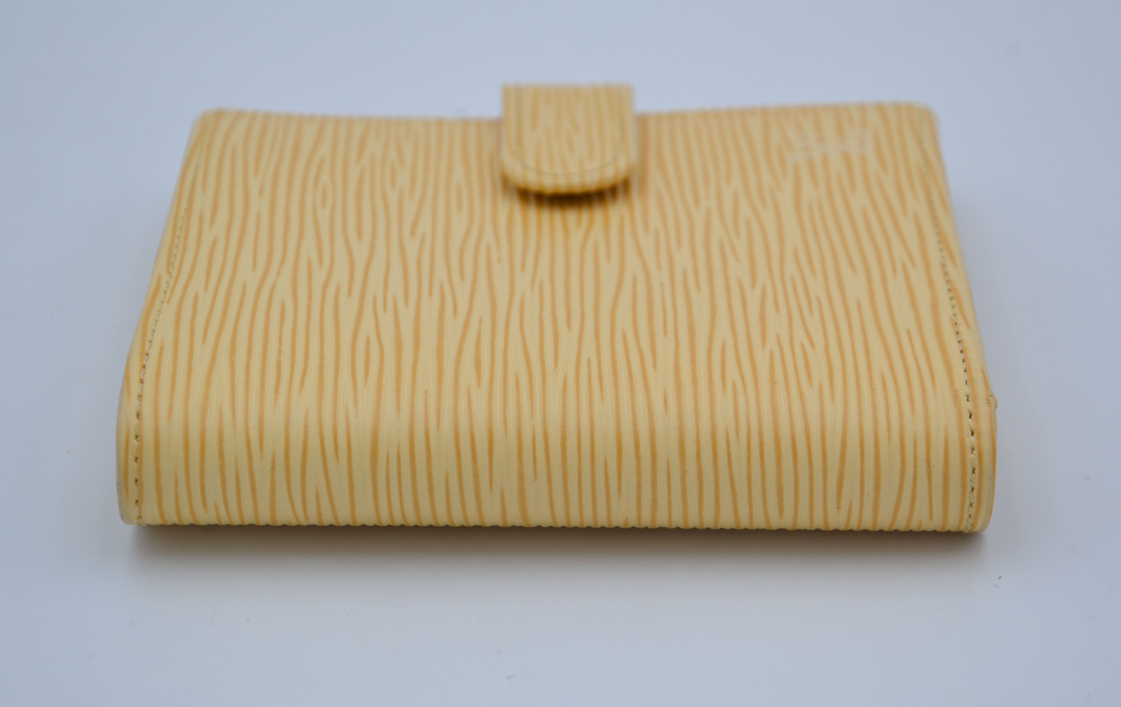 Portefeuille Louis Vuitton Compact En Cuir Epi Jaune Pastel