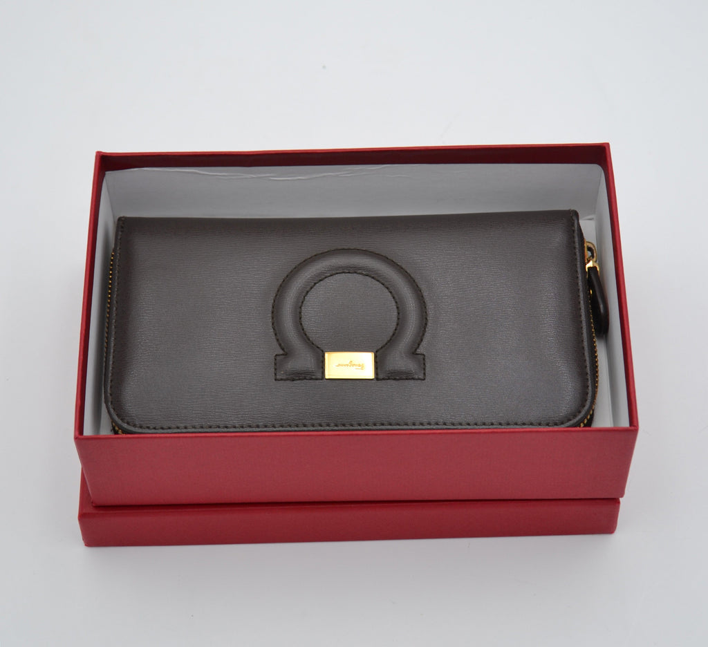 Portefeuille Zippy Salvatore Ferragamo En Cuir