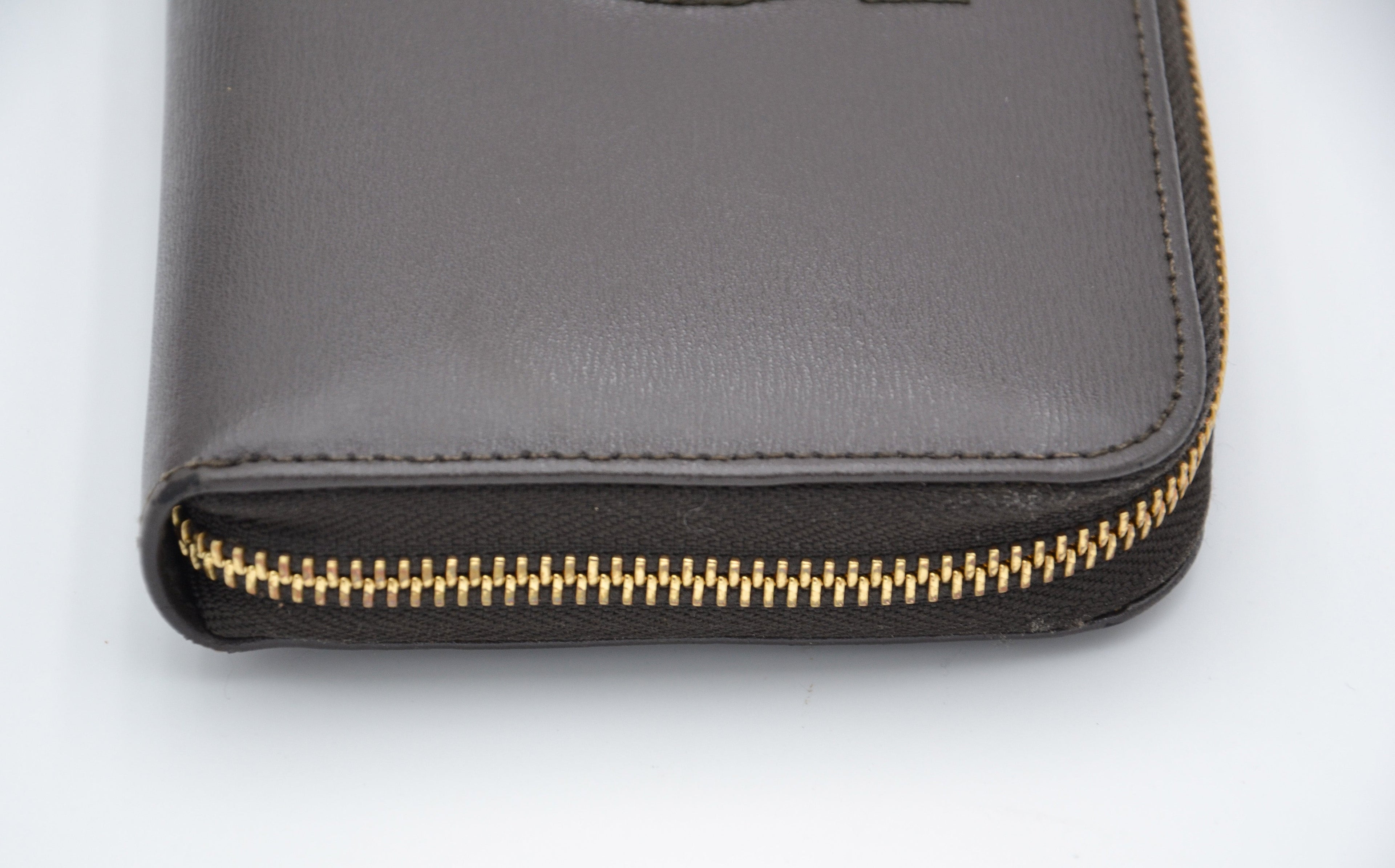 Portefeuille Zippy Salvatore Ferragamo En Cuir