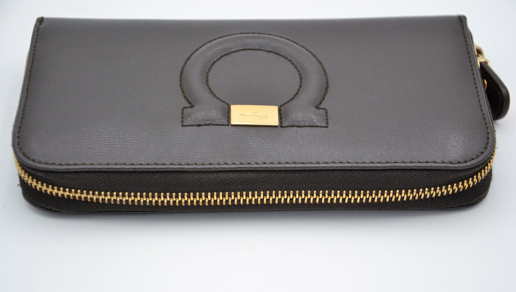 Portefeuille Zippy Salvatore Ferragamo En Cuir