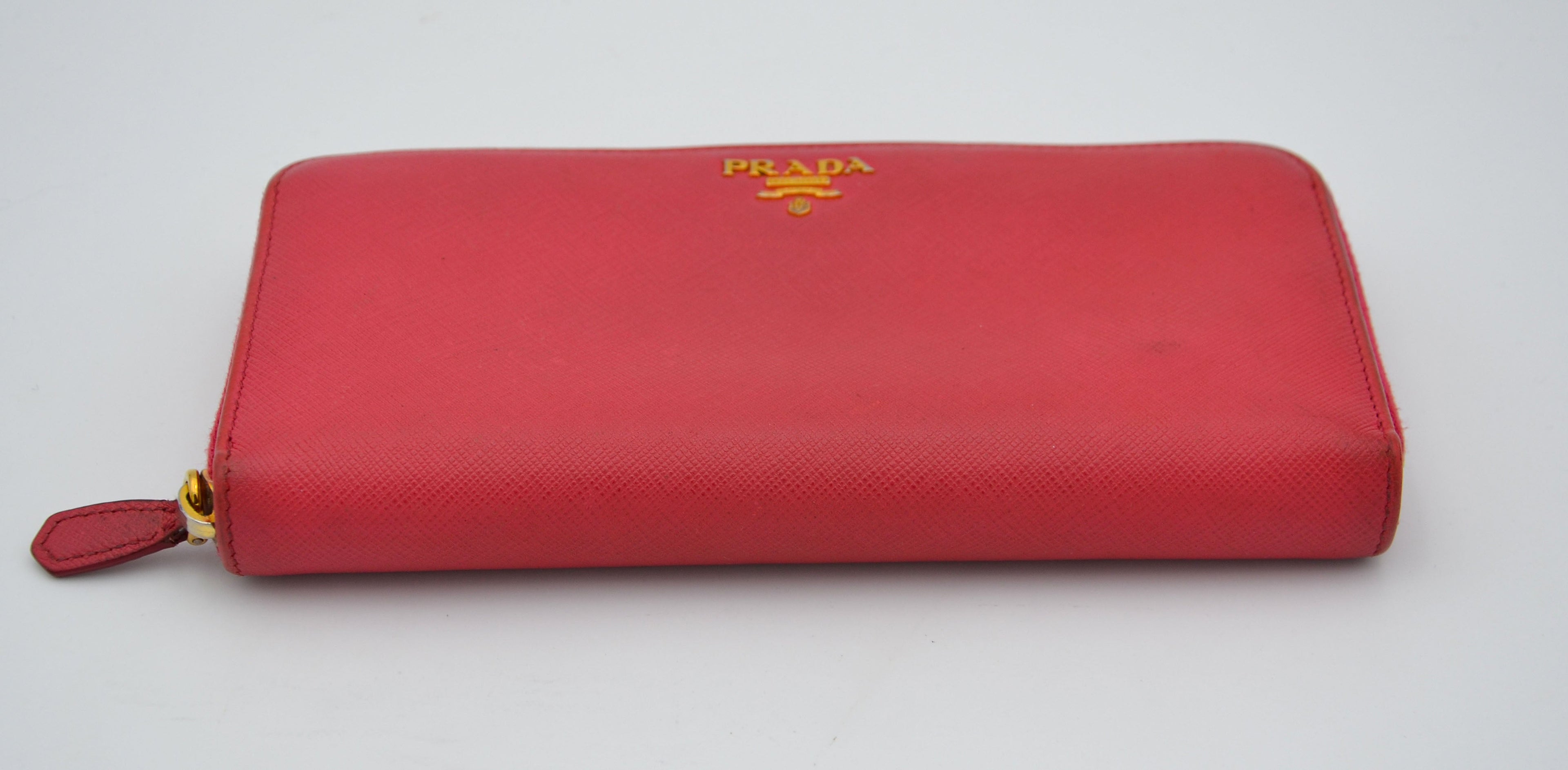 Portefeuille Zippé Prada En Cuir Saffiano