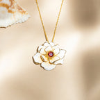 Pendentif  "Fleur Flamboyante"