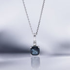 Pendentif "Tonga" D0,016/1 & Lbt1,32/1 - Or Blanc 375/1000