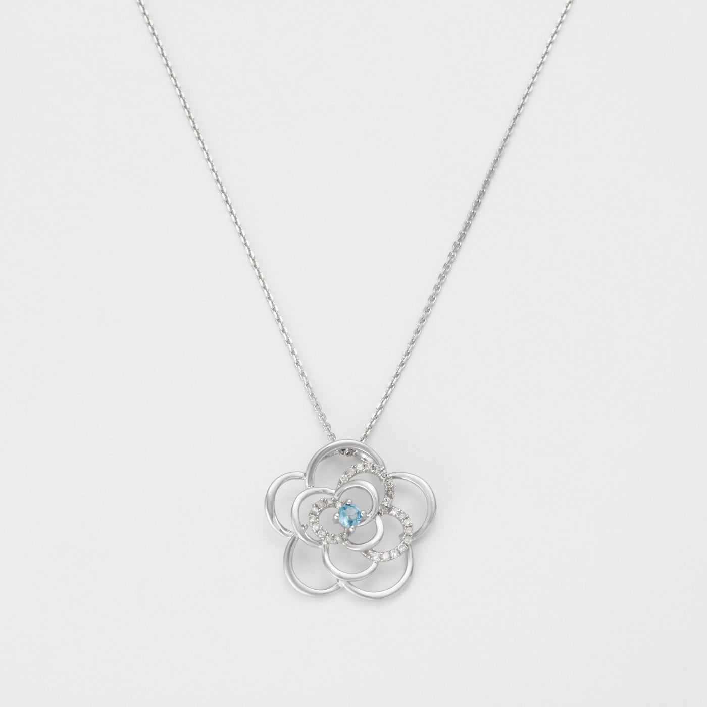 Pendentif "Fleur Sublime" D0,131/29; Sbt0,11/1 - Or Blanc 375/1000