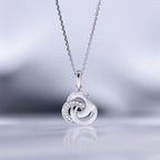 Pendentif "Trior" D0,066/12 - Or Blanc 375/1000