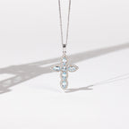 Pendentif "Beka" D 0,391/62 Blue Topaze 1,215/6 - Or Blanc 375/1000