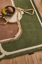 Cèdre blanc – Tapis en laine vert et marron Cèdre blanc