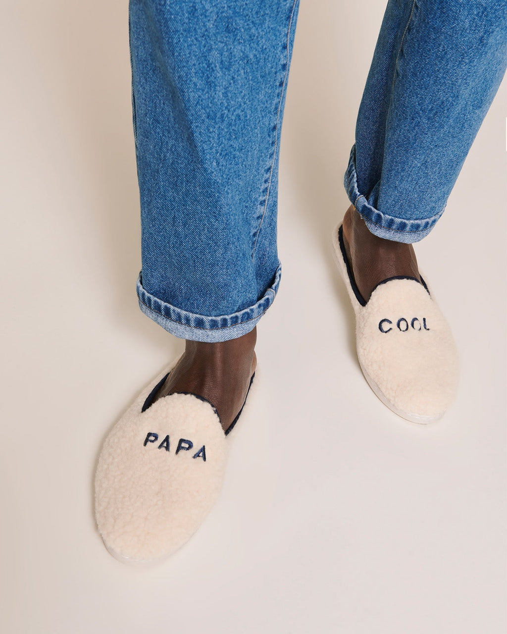 Les Chaussons Papa Cool En Laine Bouclette - Angarde X Émoi Émoi