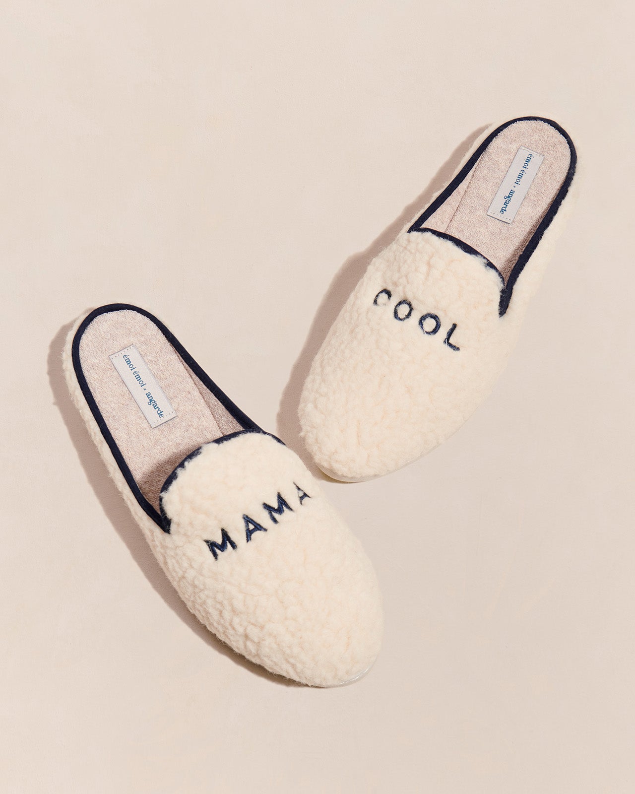 Les Chaussons Mama Cool En Laine Bouclette - Angarde X Émoi Émoi