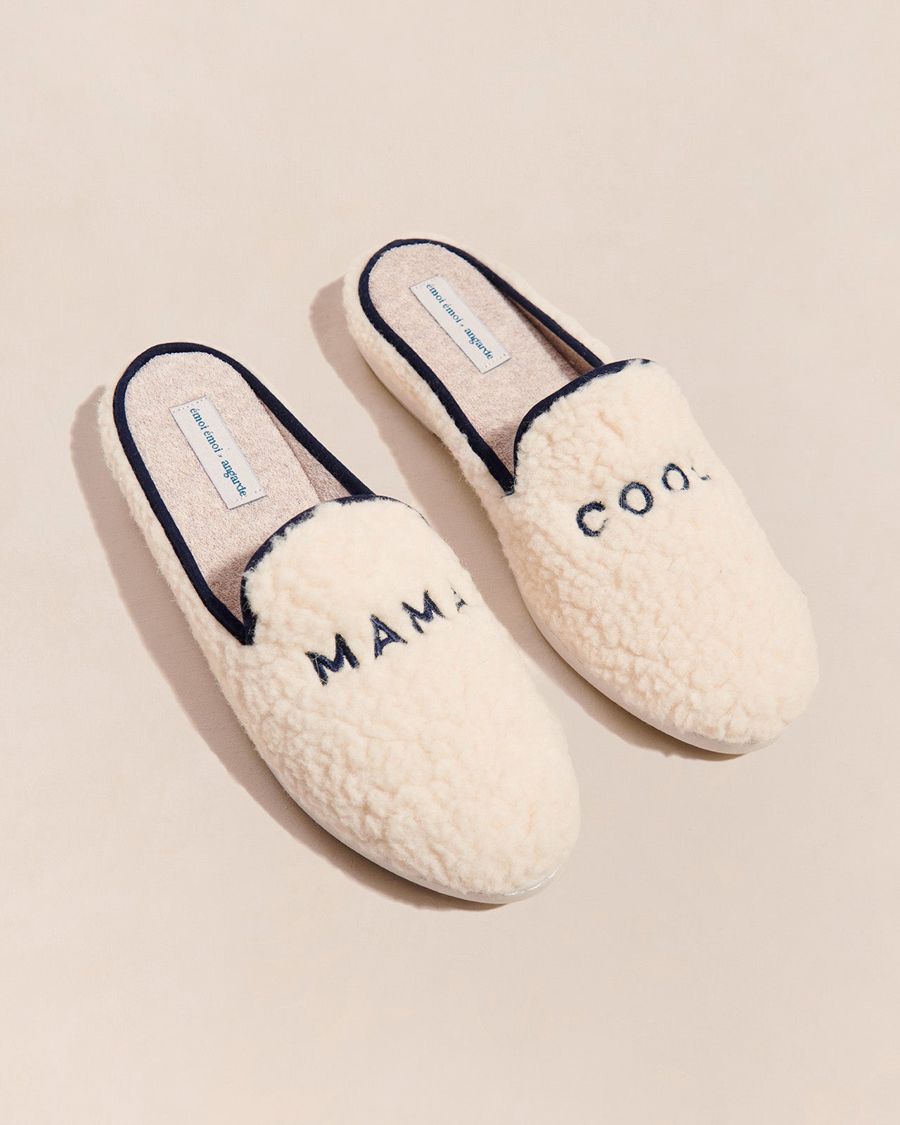 Les Chaussons Mama Cool En Laine Bouclette - Angarde X Émoi Émoi