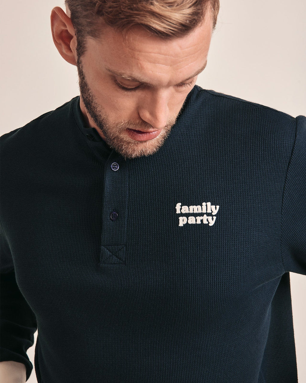 Le Pyjama Family Party Homme En Coton Bio Nid D'Abeille - Charbon