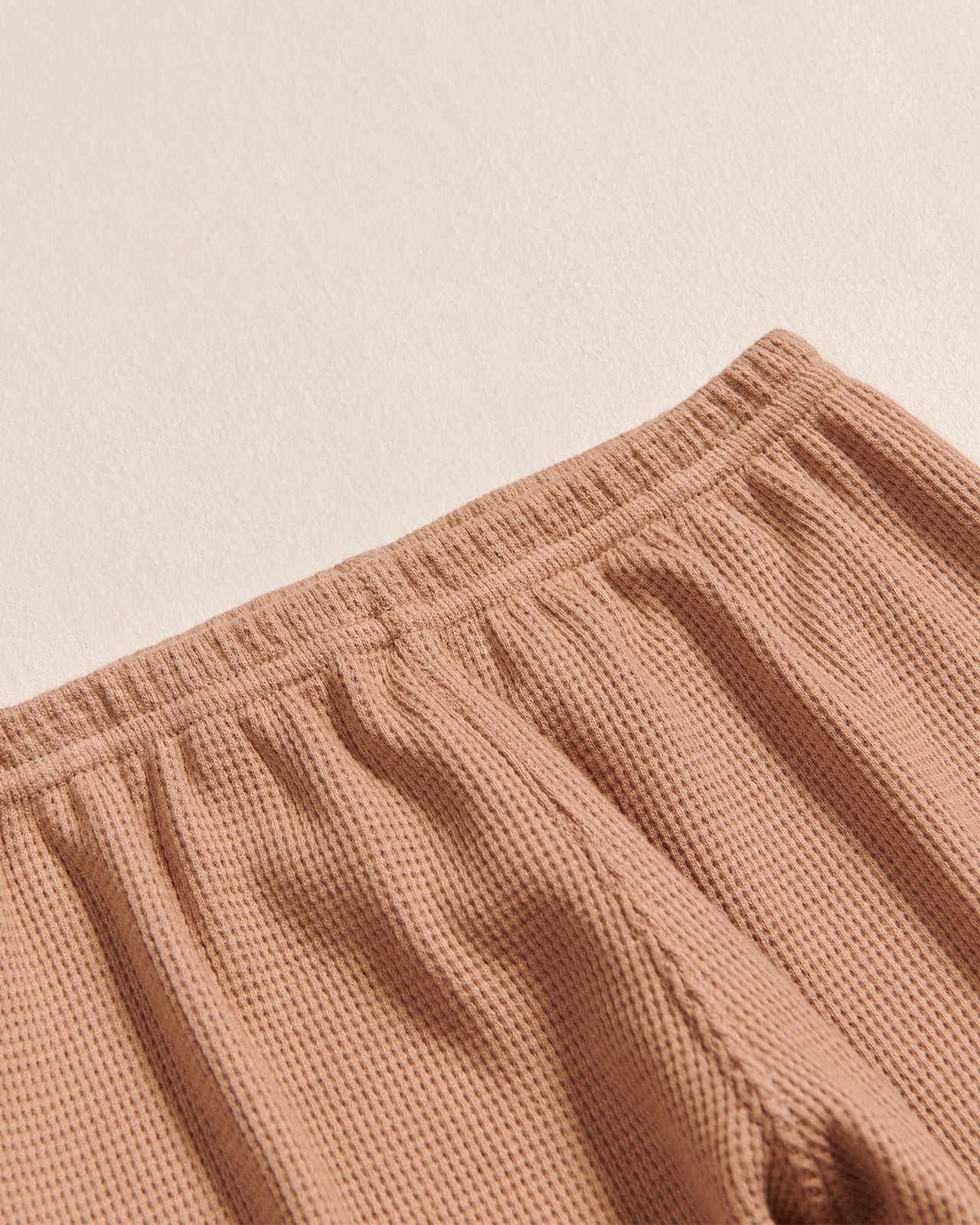 L'Ensemble De Pyjama Mini Cool En Coton Bio Nid D'Abeille - Praliné
