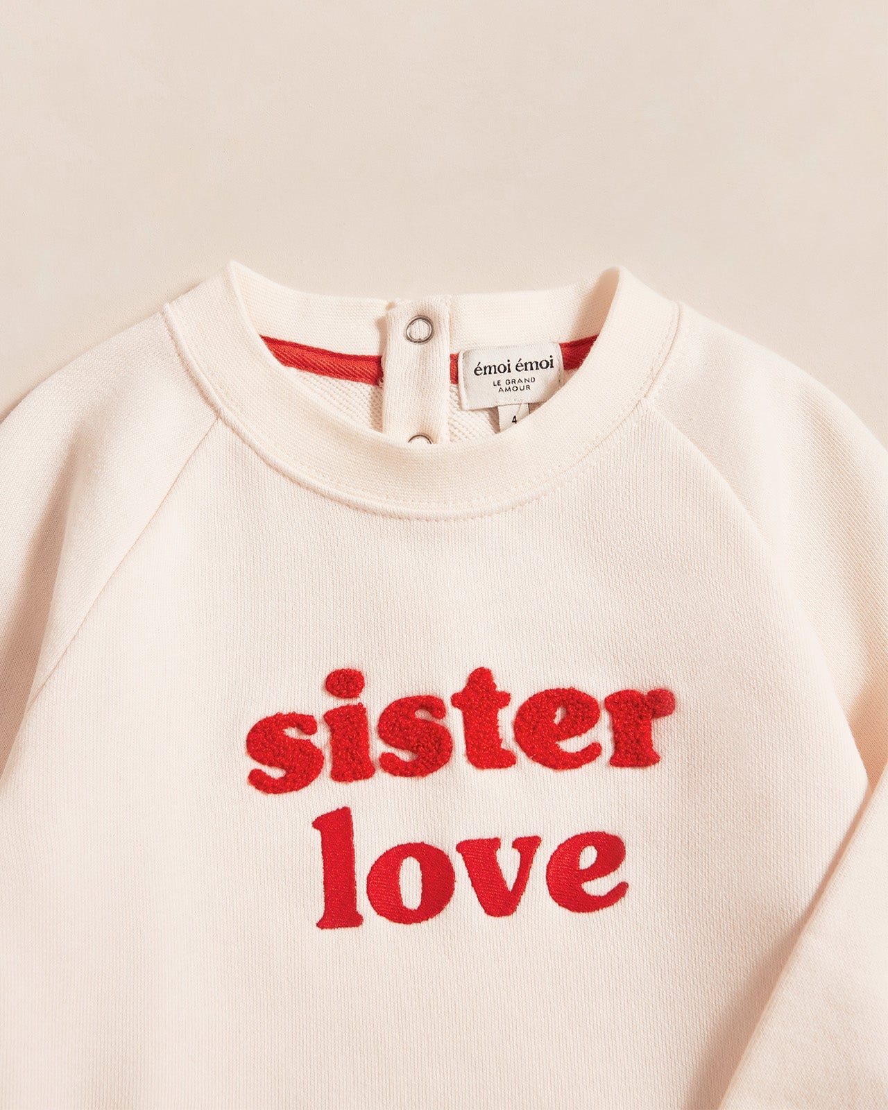 Le Sweat Brodé Sister Love En Coton Bio - Crème Et Rouge