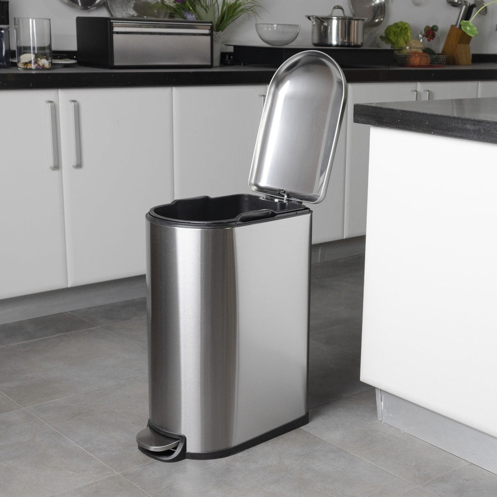 Poubelle cuisine étroite à pédale en acier 40L FULLER en inox brossé design - REDDECO.com