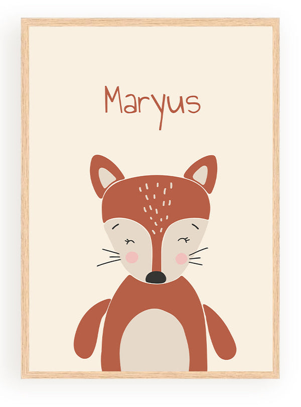 Affiche personnalisée pour enfant avec dessin d’un renard orange souriant et prénom Maryus en haut, cadre en bois.