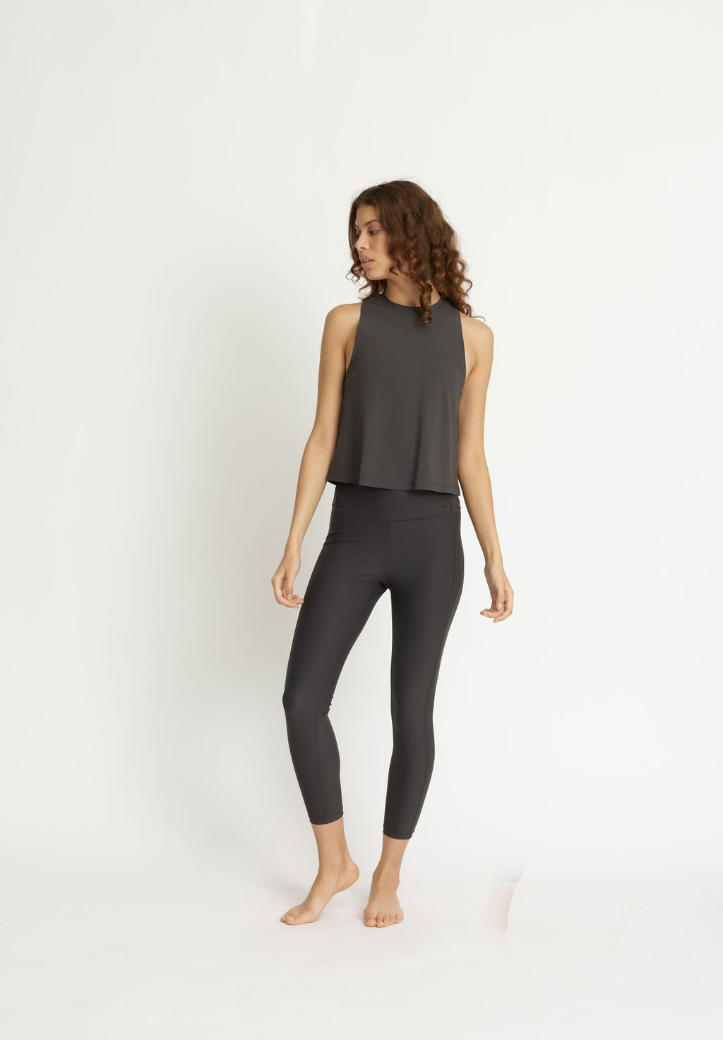 Haut Ample Almue - Almost Black