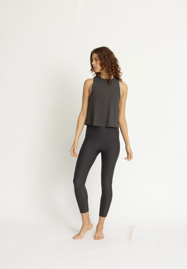 Haut Ample Almue - Almost Black