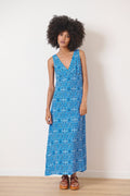 Robe longue fluide prêt-à-porter femme coloris bleu à motifs col V Garance Paris