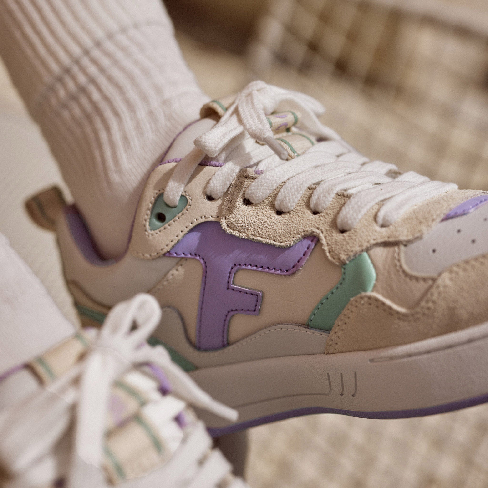 Baskets Basses Blanches & Violet Clair Dahlia - Femme