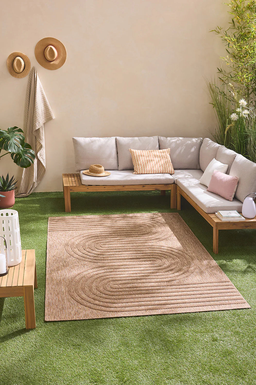 Tapis Santorini 987 - Motif Graphique - Beige - Intérieur / Extérieur