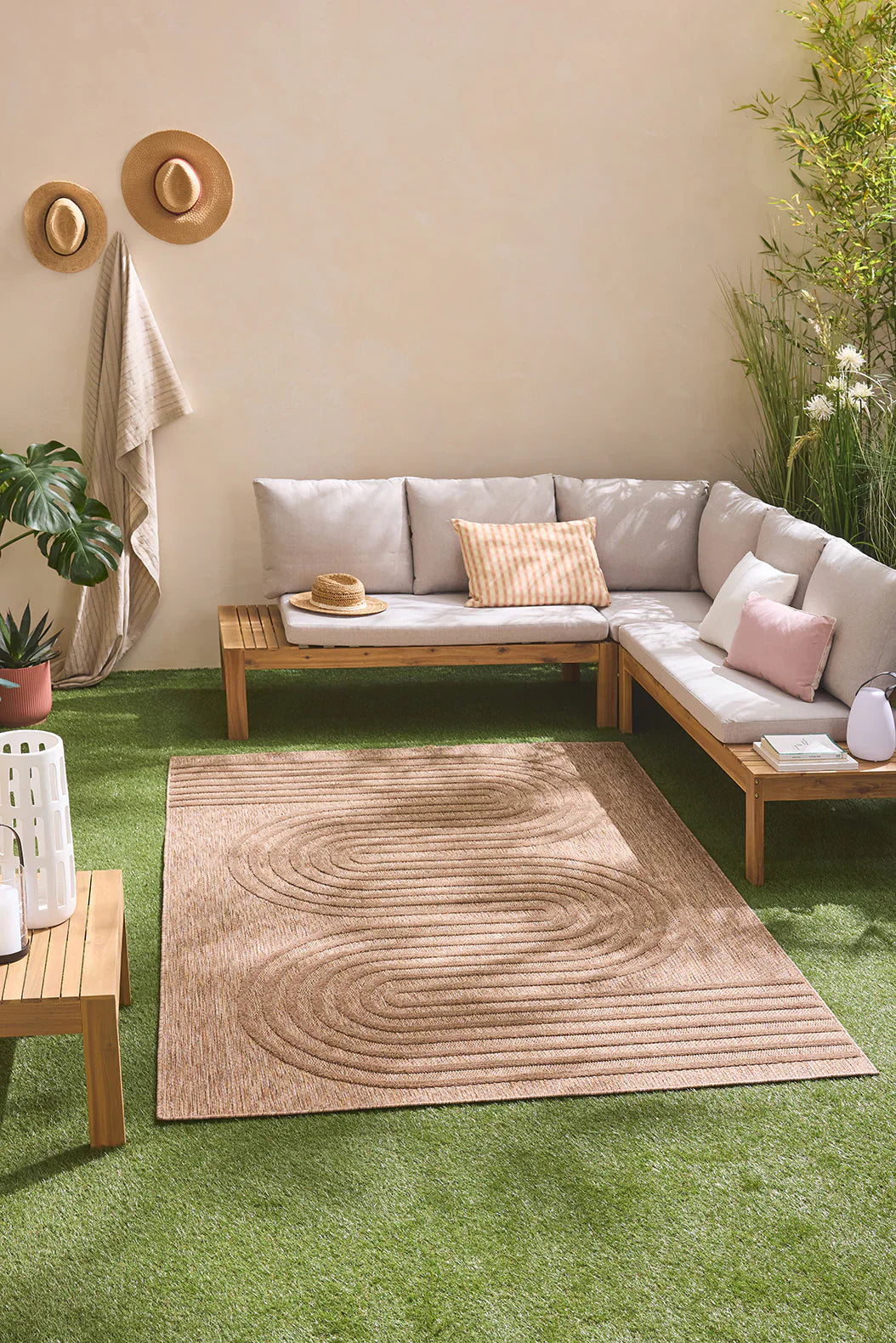 Tapis Santorini 987 - Motif Graphique - Beige - Intérieur / Extérieur