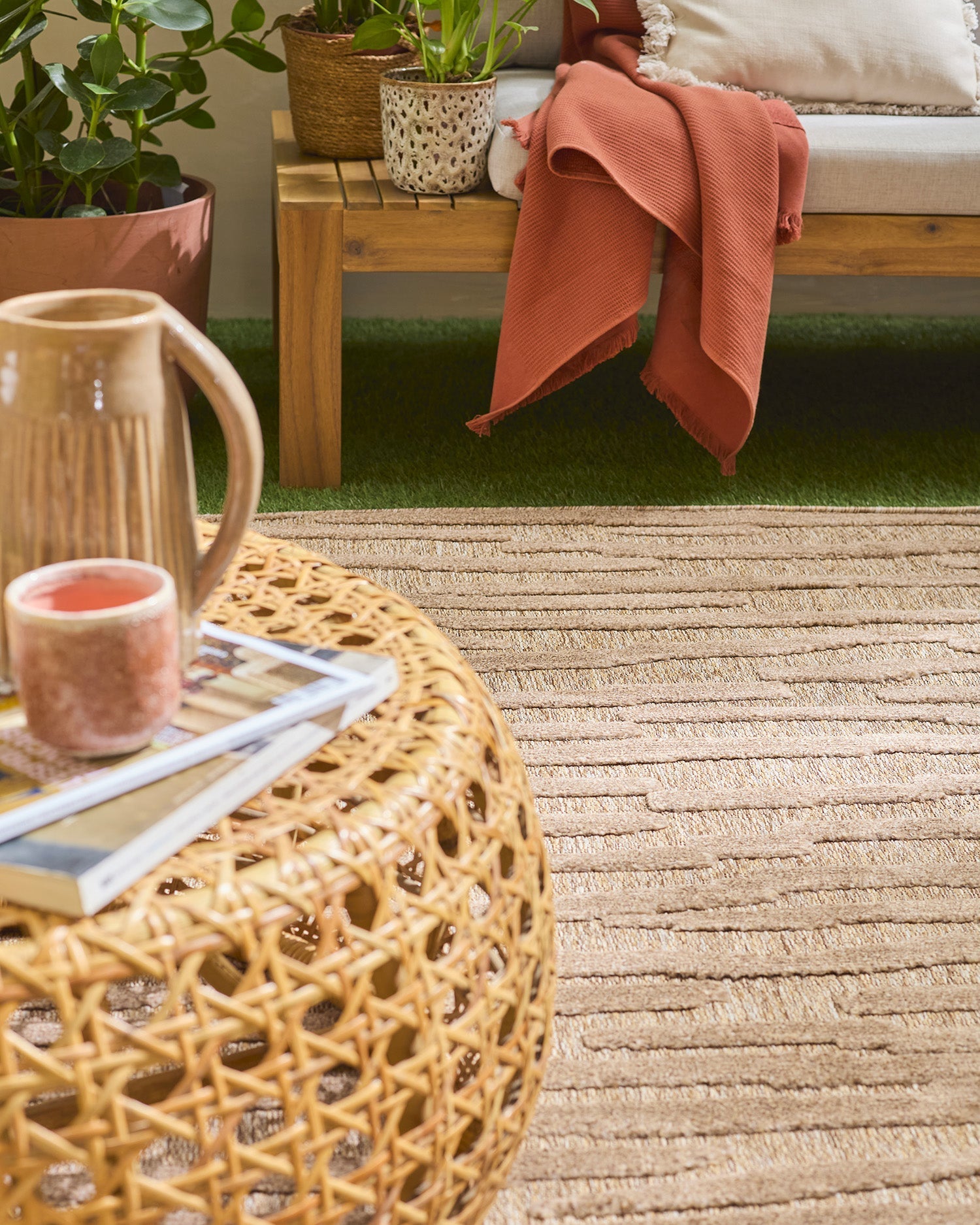 Tapis d'intérieur et d'extérieur à motifs Beige : SAN990BEI Nazar rugs