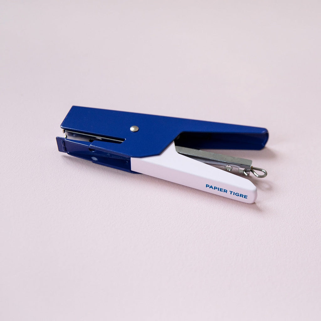Agrafeuse Cobalt-Rose